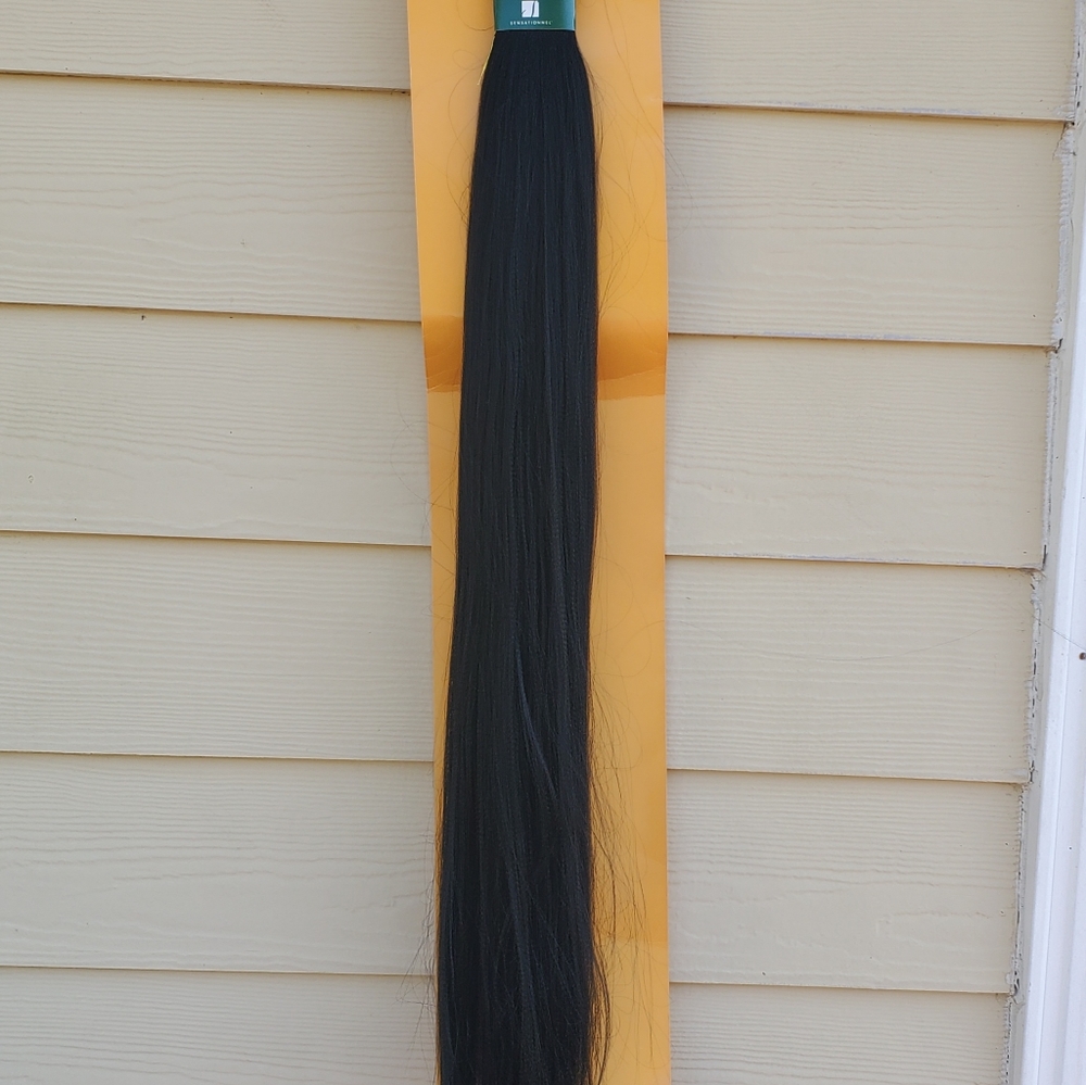 X-PRESSION  pre - stretched  braid.